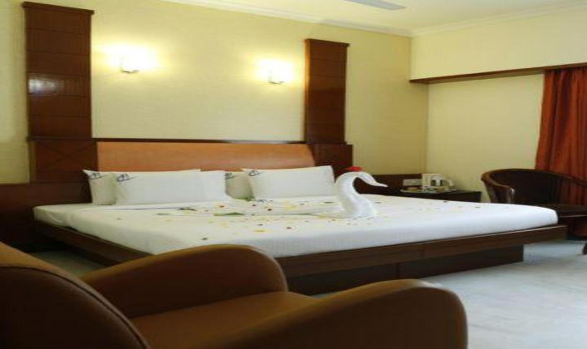 Fabhotel Prime Chennai Deluxe Exterior foto