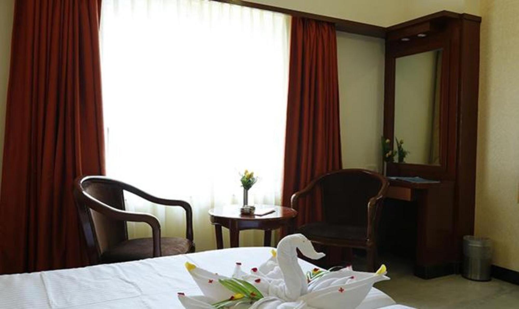 Fabhotel Prime Chennai Deluxe Exterior foto